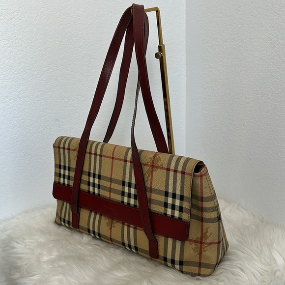 💯 Authentic BURBERRY Haymarket Check Shoulder Flap Bag🍀 - Picture 8 of 17